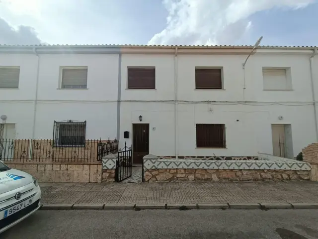 Casa en venta en Calle del Alejandro VII, 5 en Quintanar de La Orden por 94,500 €